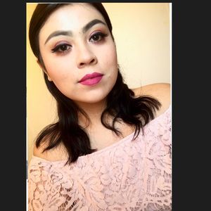 Meet your Posher, Ibeth